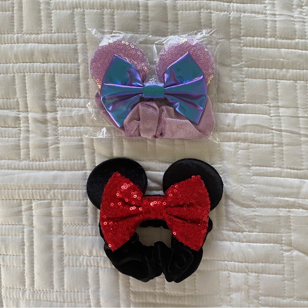 Minnie & Mickey Mouse Sequin Bow Hair Scrunchies
